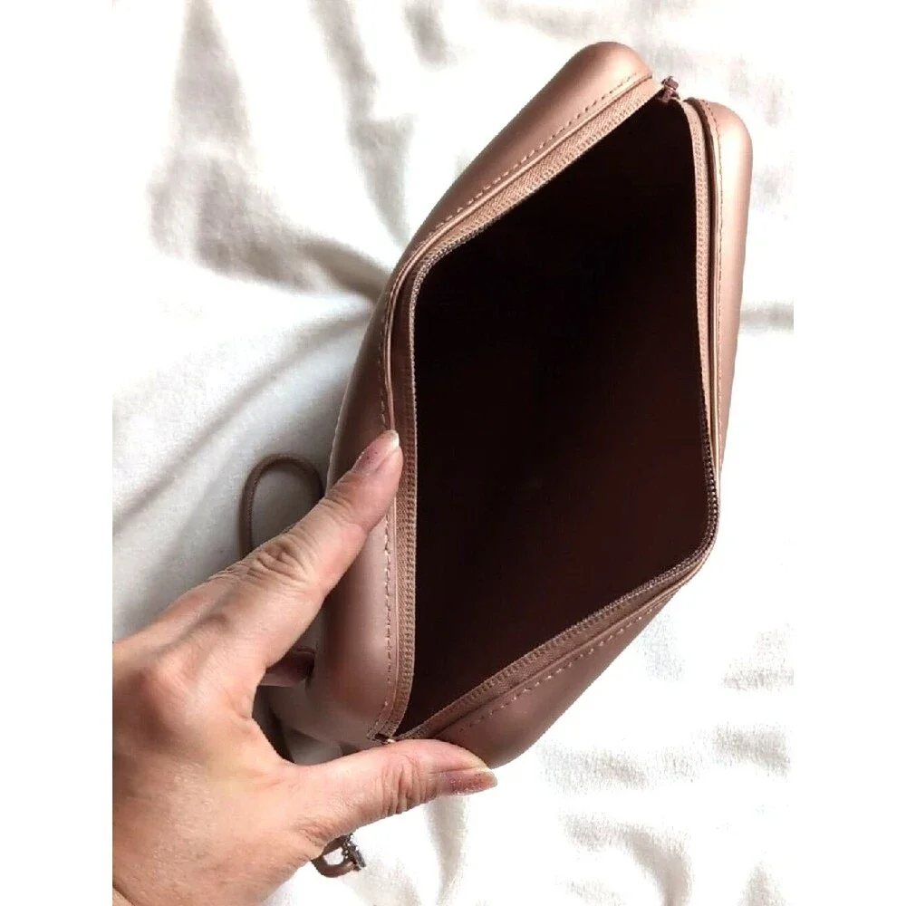 Havaianas Water Resistant Wristlet Zipper Bag Silicone Rose Gold Clutch